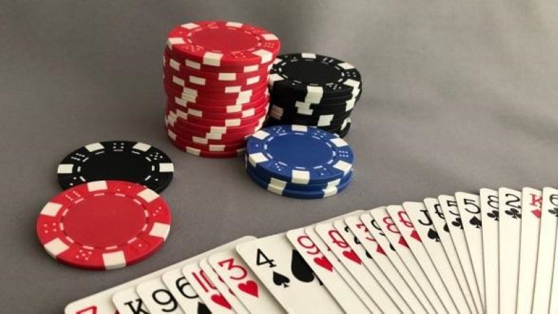 三公撲克牌遊戲的起源、玩法與必勝攻略！